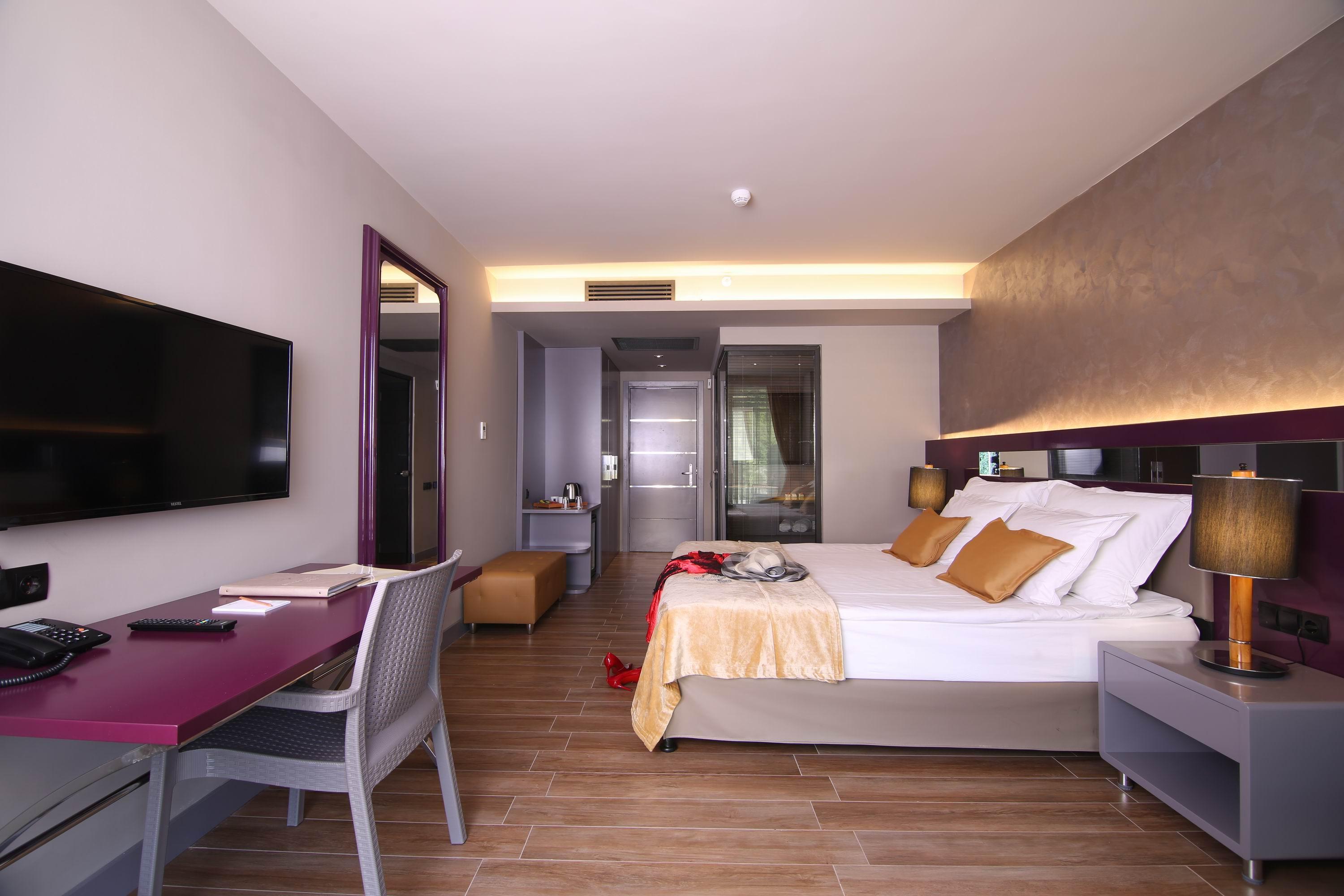 Mirage World Hotel İçmeler Exteriör bild