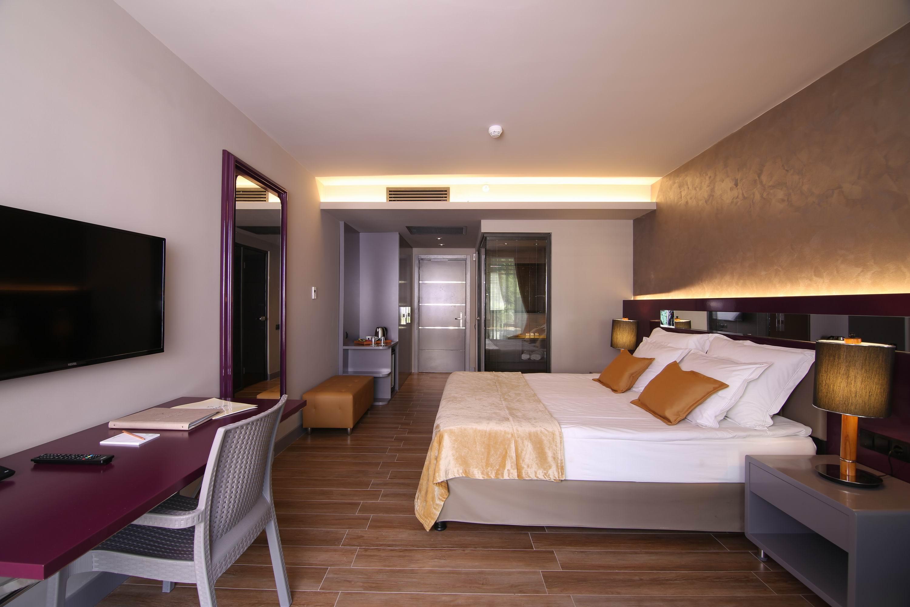 Mirage World Hotel İçmeler Exteriör bild