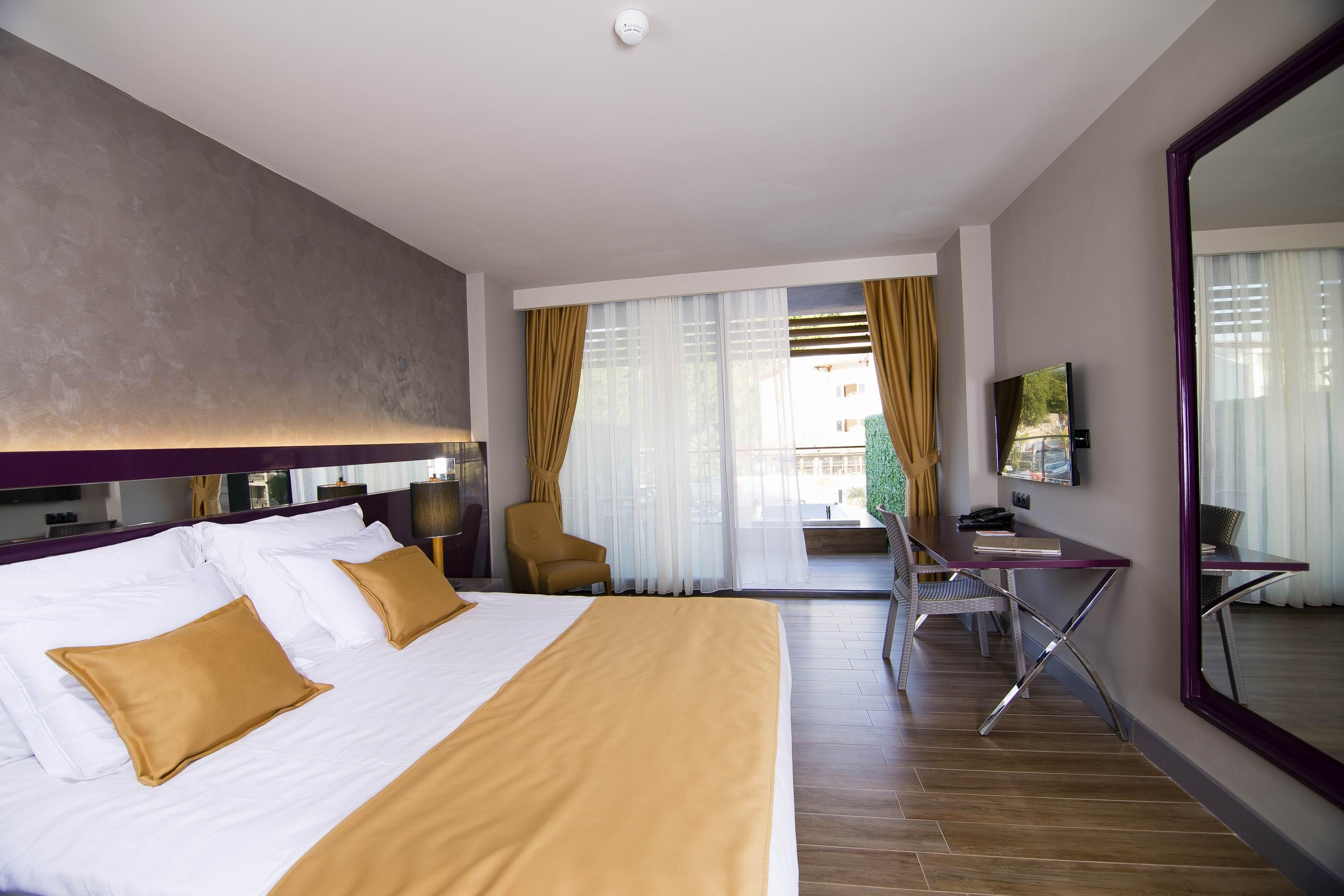 Mirage World Hotel İçmeler Exteriör bild