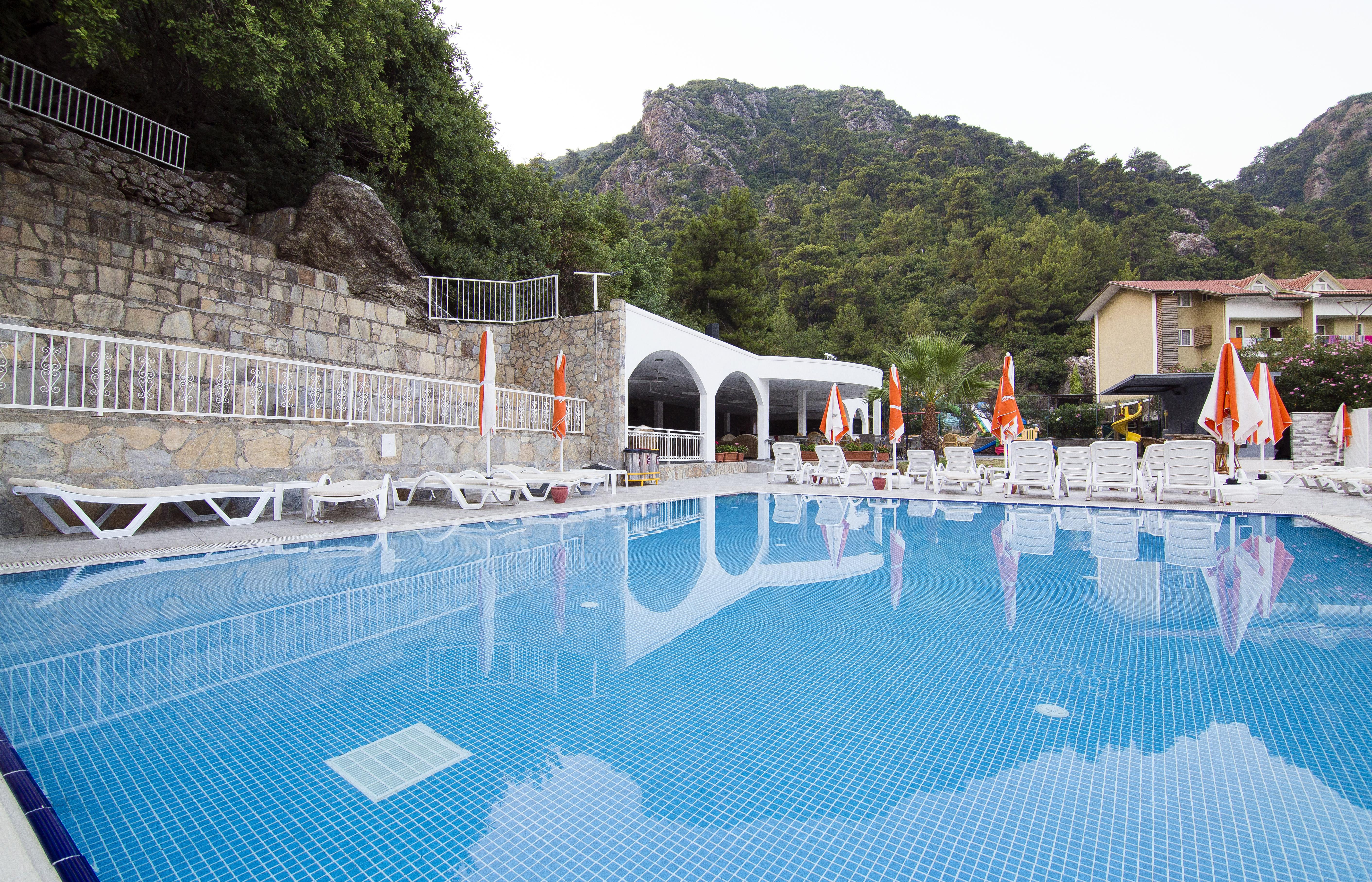 Mirage World Hotel İçmeler Exteriör bild